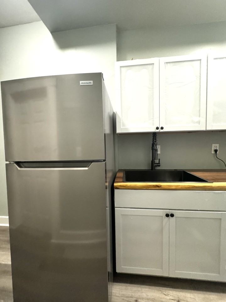 OH_AM_241 Gilman Avenue - Photo 3 of 8