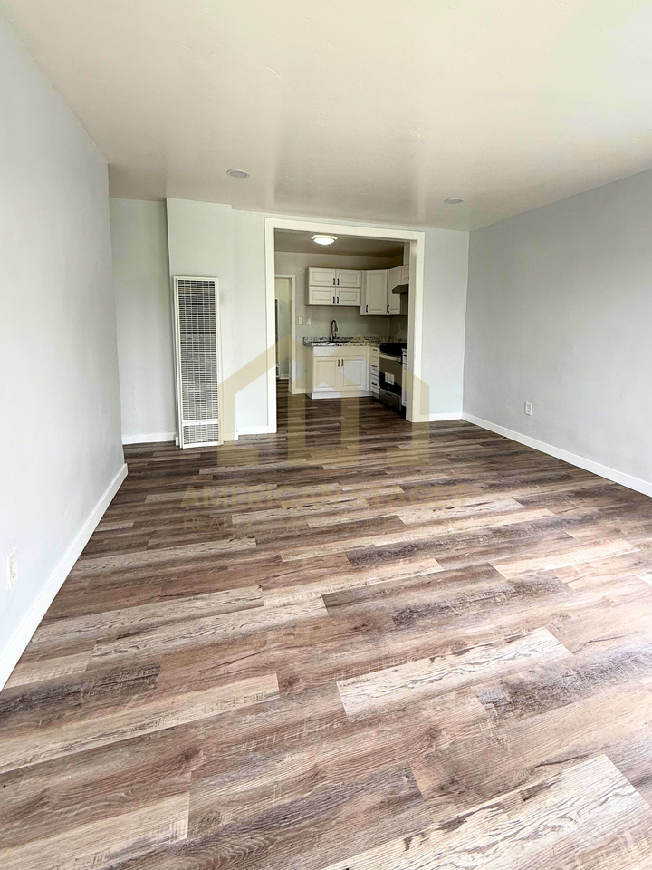 831 North O Street - Photo 2 of 16