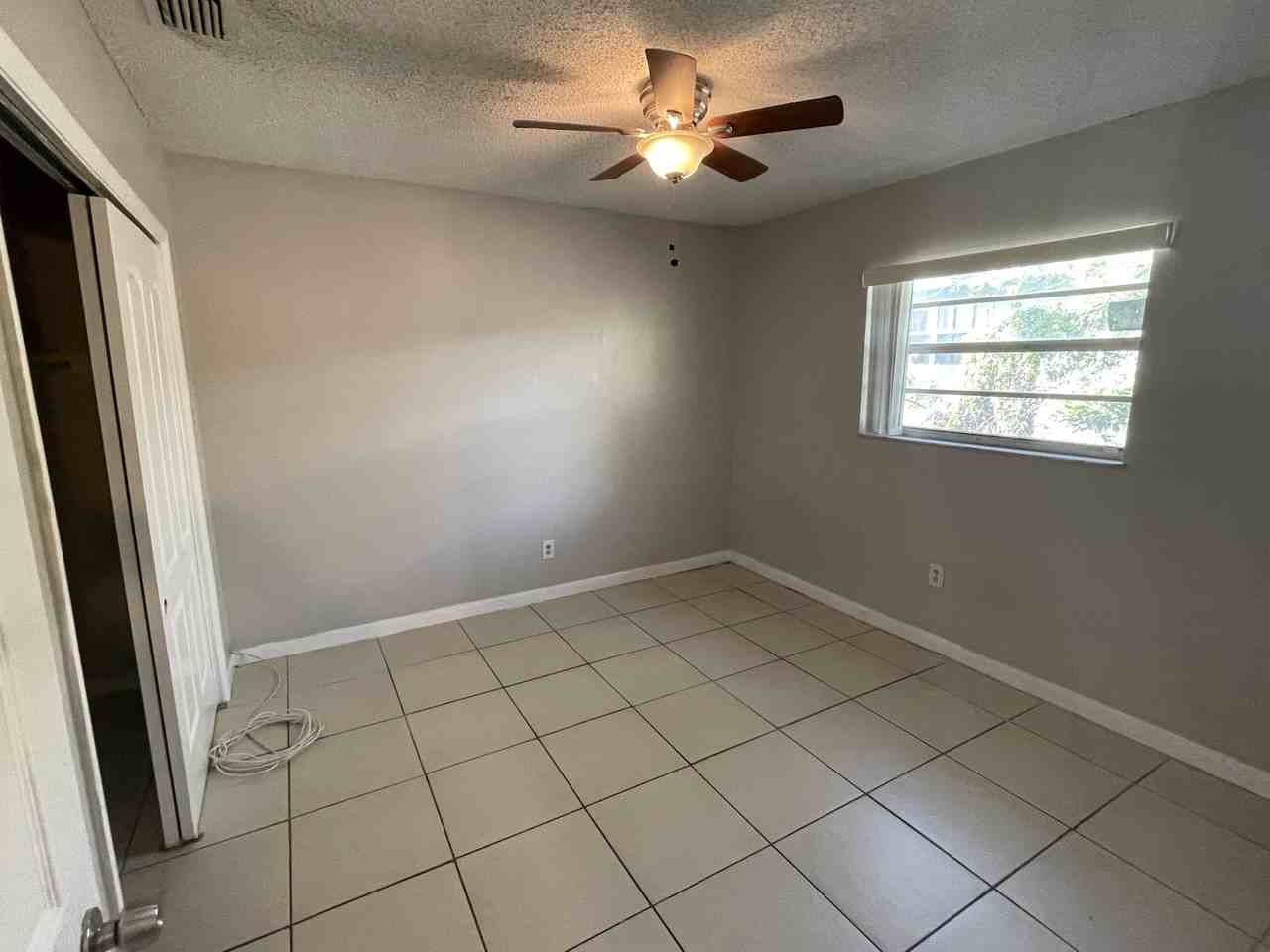 716 SW 16 Ave - Photo 2 of 26
