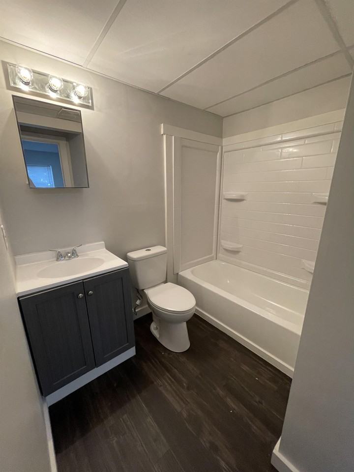 512 Crittenden Street - Photo 5 of 5