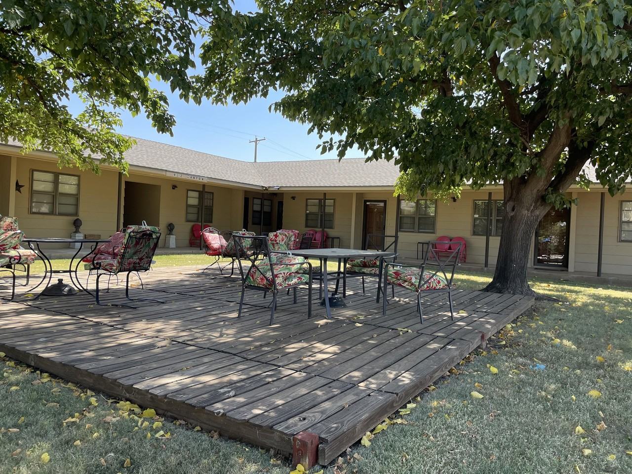 912 Canyon - Photo 3 of 44