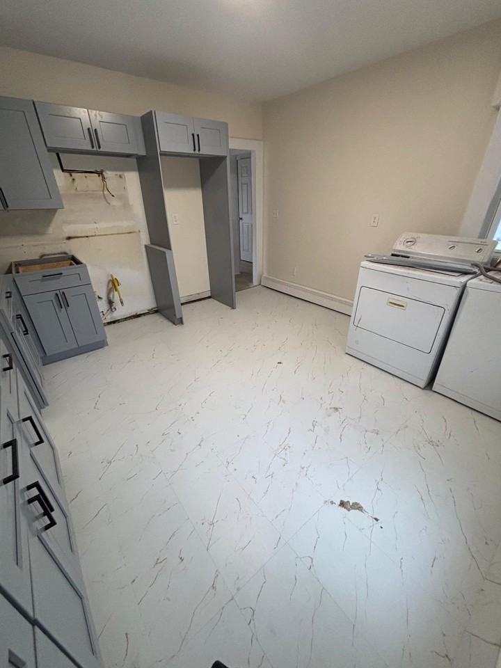 155 Front Street - Photo 4 of 30