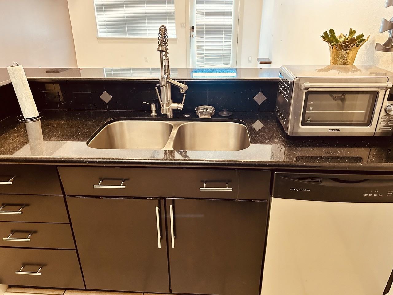 6016 NE Willow - Photo 7 of 17