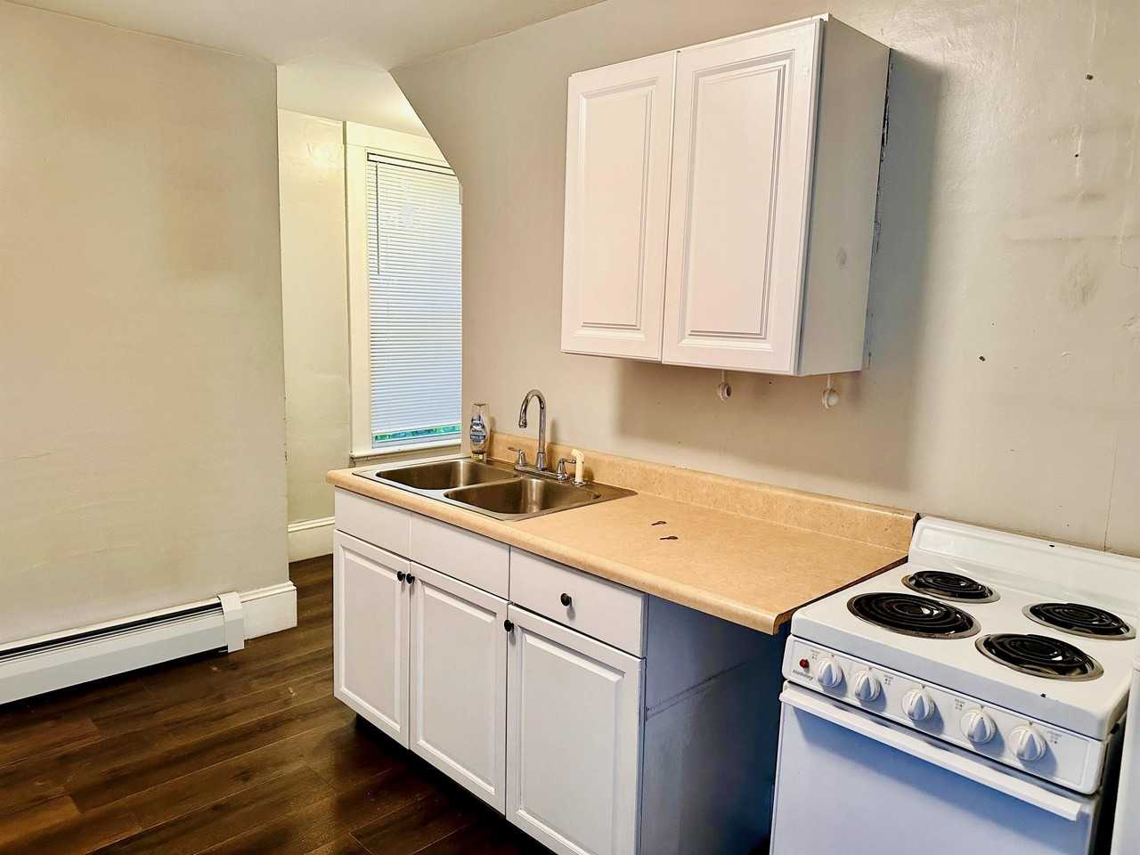 646 Main Rd. N. - Photo 7 of 28