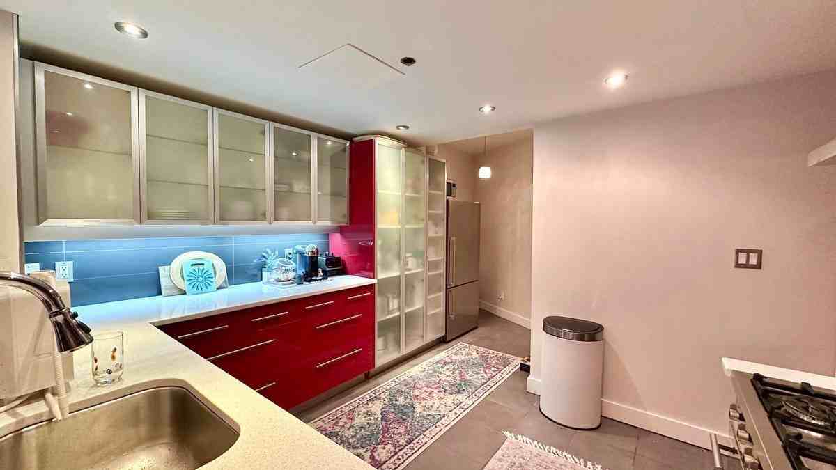 118 Drake Street - Photo 7 of 22