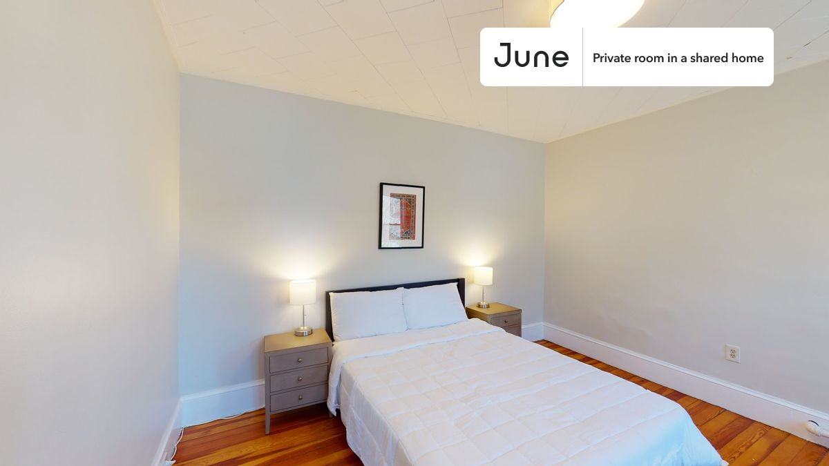 29 Craigie St #B - Photo 4 of 14