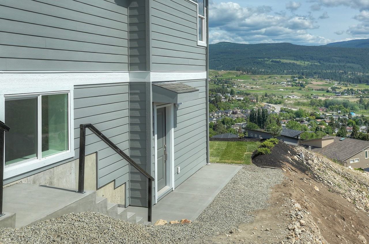 1430 Mine Hill Lane - Photo 3 of 11