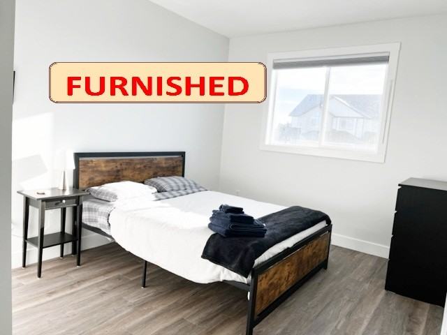 8420 81 Street - Photo 5 of 15