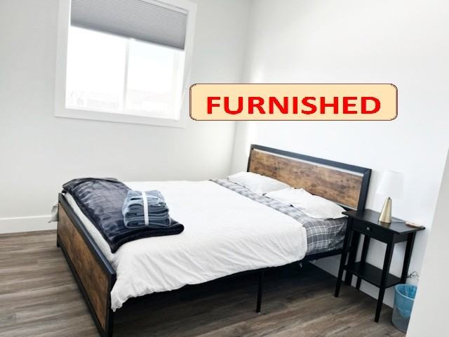 8420 81 Street - Photo 7 of 15