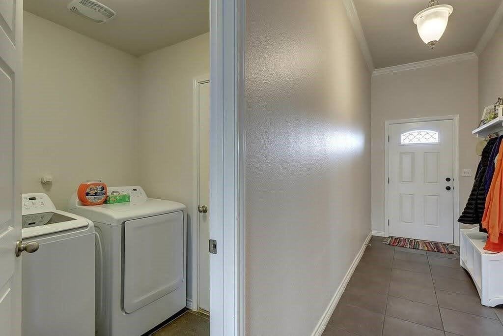 3033 Alta Gigonella - Photo 3 of 40