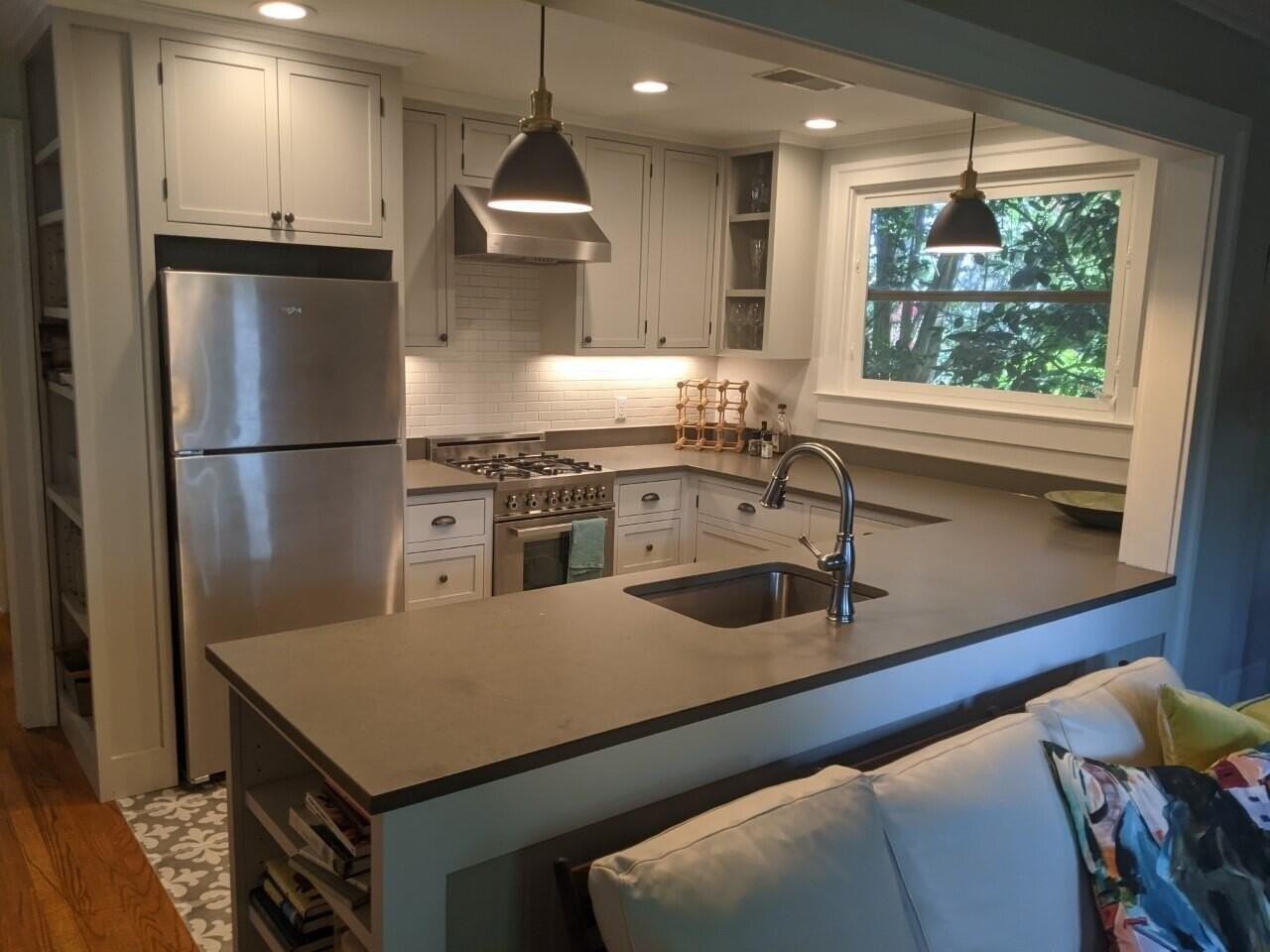 36 Charlotte St #2 - Photo 4 of 36