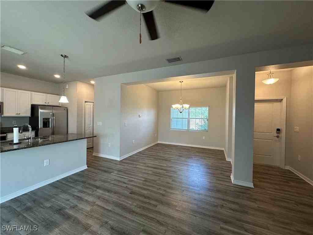 3421 W Gator Cir - Photo 5 of 20