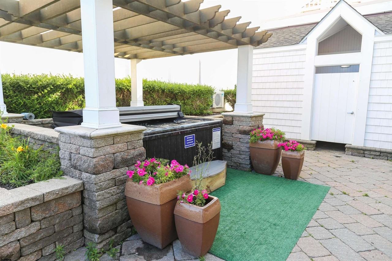 402 20th St S - Photo 7 of 50