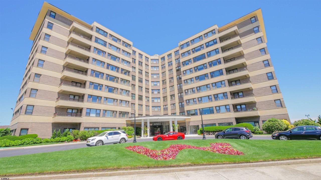 101 S Raleigh Ave #213