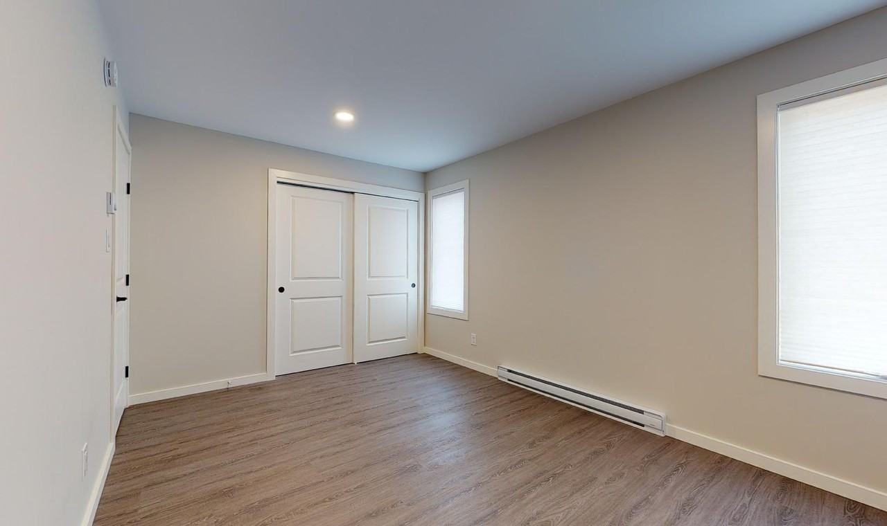 206 Yale Ave E #MAIN - Photo 7 of 12