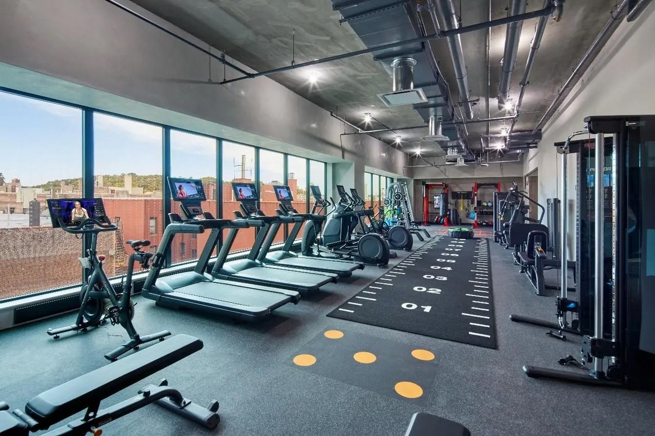 Forty Six Fifty - Photo 7 of 49