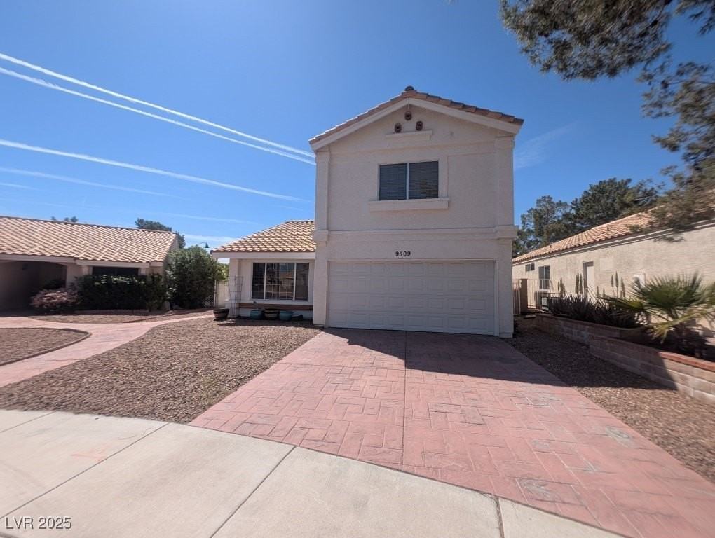 9509 Lazy River Dr - Photo 2 of 29