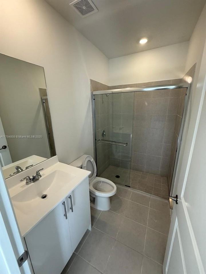 116 Se 11 Ct - Photo 6 of 9