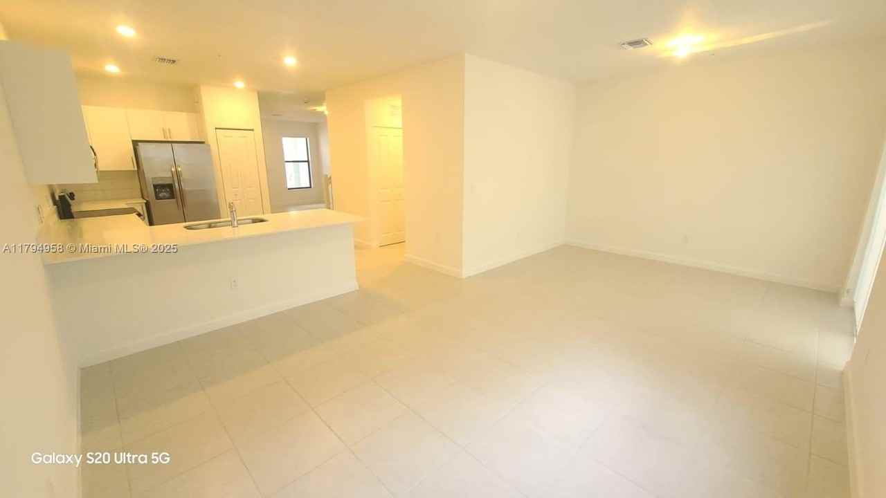 226 Sw 159th Ct #226 - Photo 6 of 19