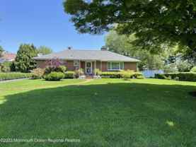 299 Hollywood Ave - Photo 1 of 1