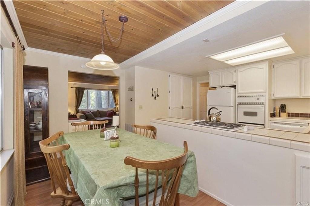 27875 Rainbow Dr - Photo 6 of 20