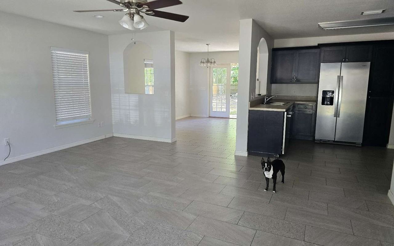 191 Sw Vermont Way - Photo 3 of 19