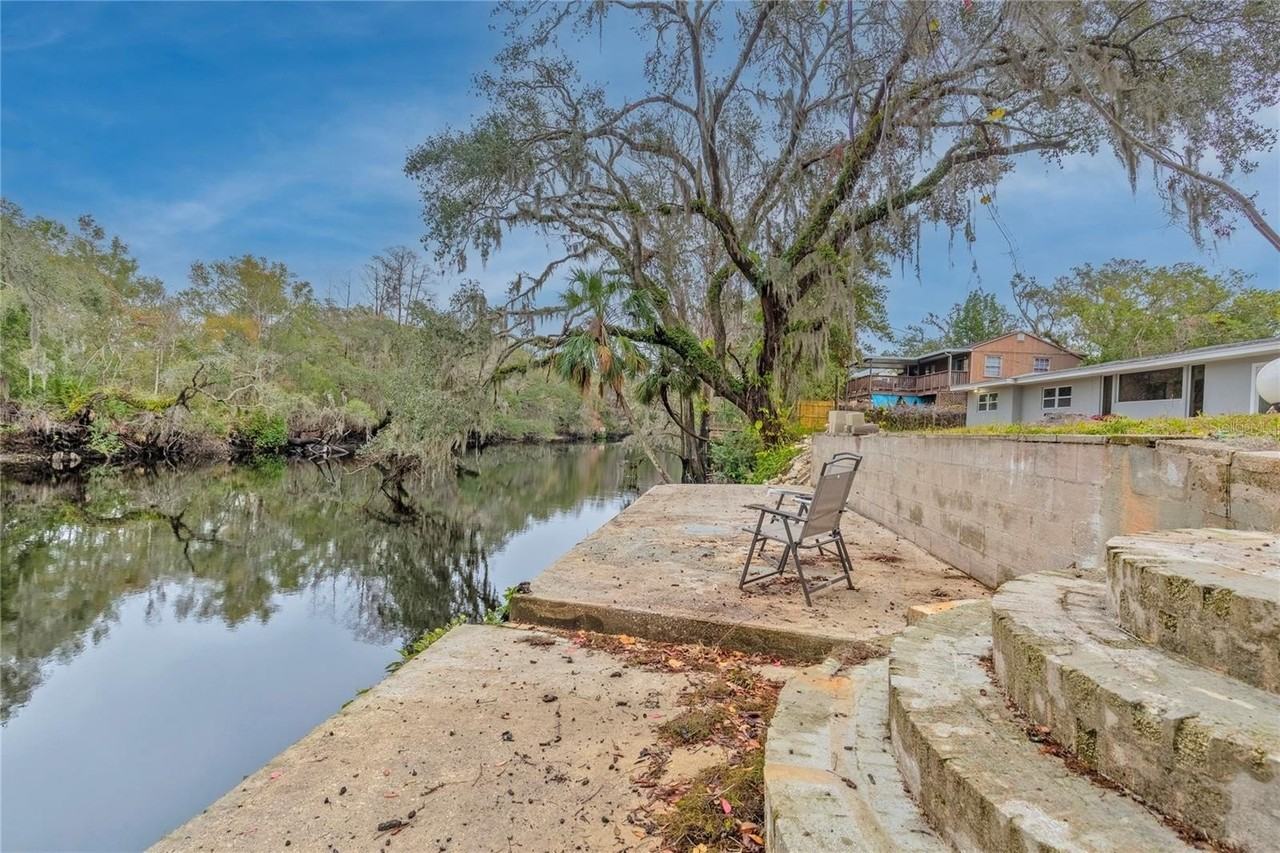 11927 Riverhills Dr - Photo 3 of 16