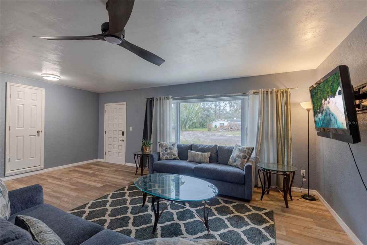 11927 Riverhills Dr - Photo 7 of 16