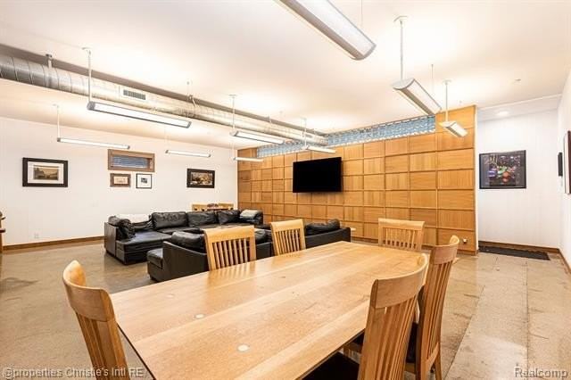 3020 E Grand Blvd - Photo 5 of 17