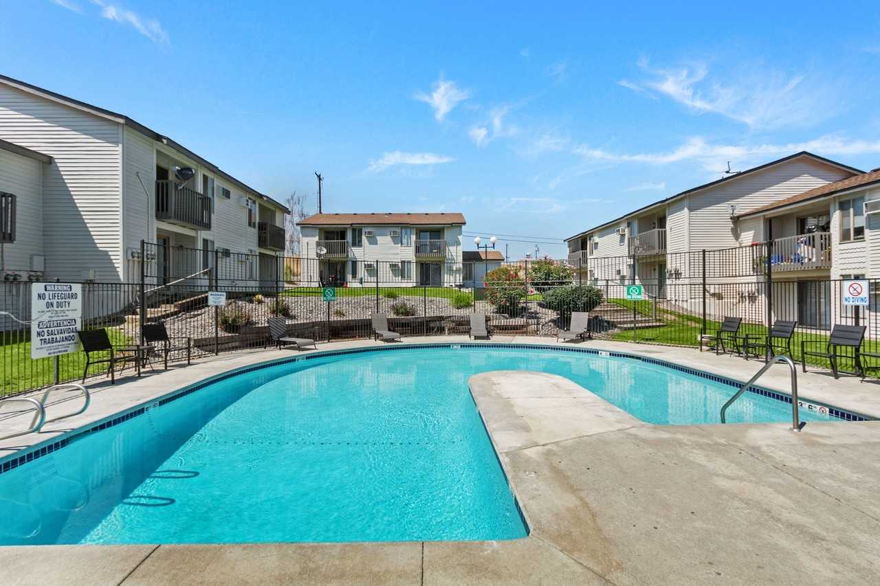 Parc 48 Apartments - Photo 6 of 50