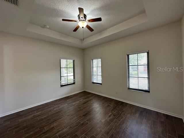 906 Pawstand Rd - Photo 6 of 29
