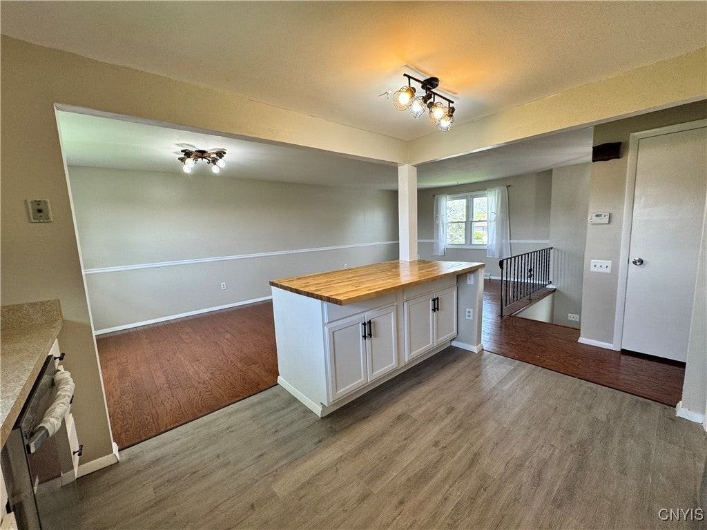 4843 Odonnell St - Photo 5 of 22