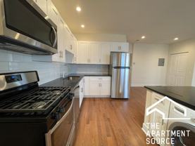 3238 N Clark St #2R - Photo 1 of 1