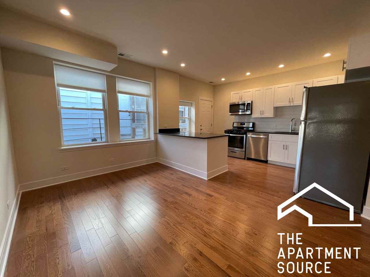 3238 N Clark St #2R - Photo 6 of 18
