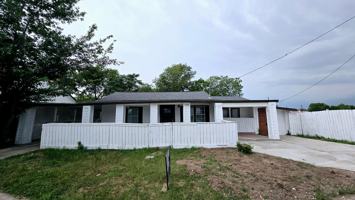 featured image of 101 S Lockhart St #A