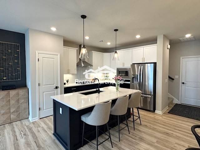 633 E Blossom Cir - Photo 3 of 33