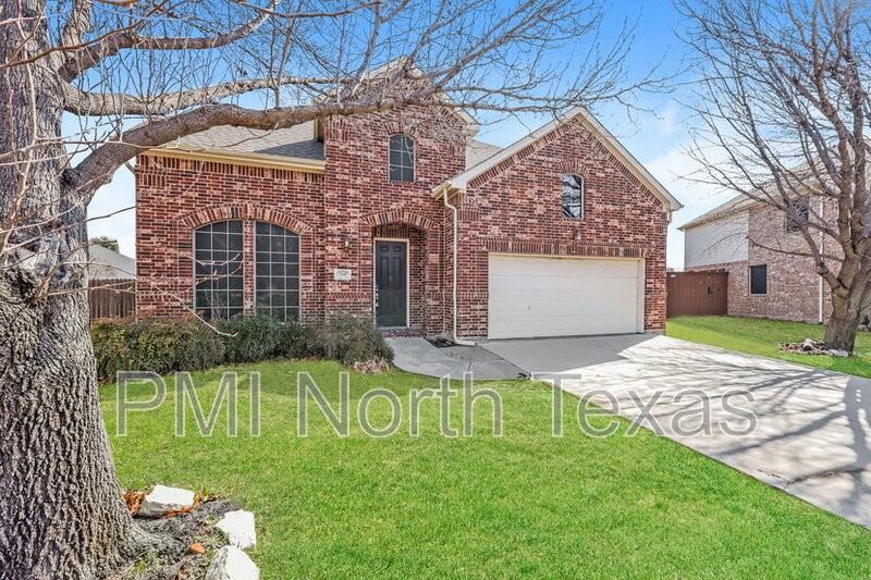 2541 Indian Hills Dr - Photo 3 of 26
