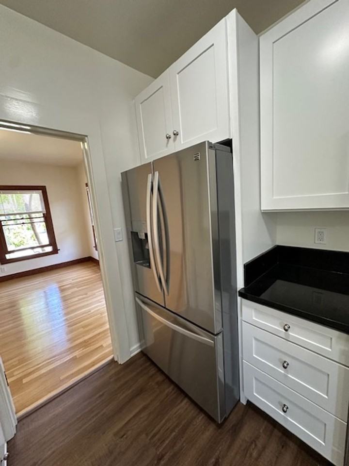 1409 Lyndon St - Photo 3 of 11