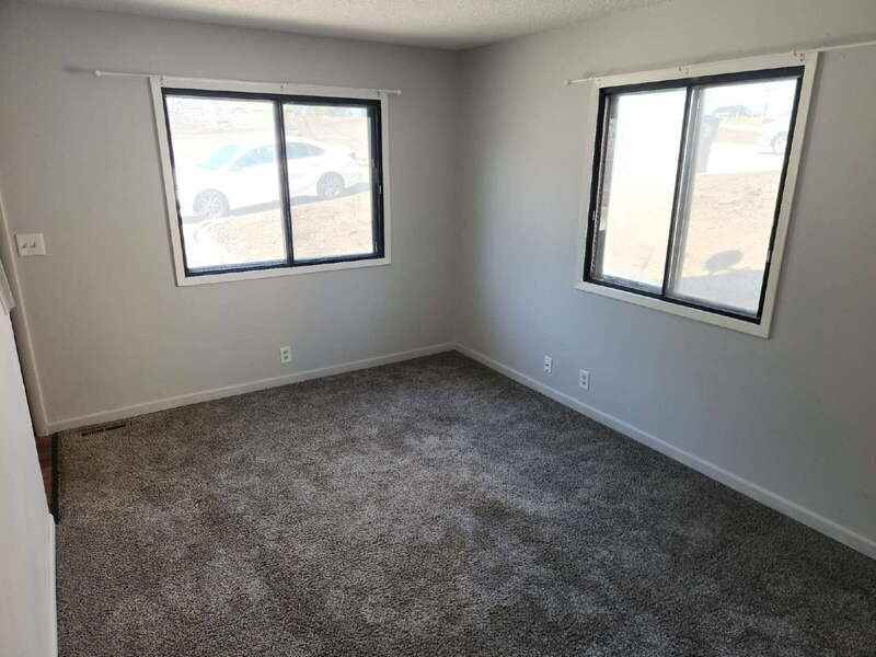 122 Mckinley Ave - Photo 5 of 40