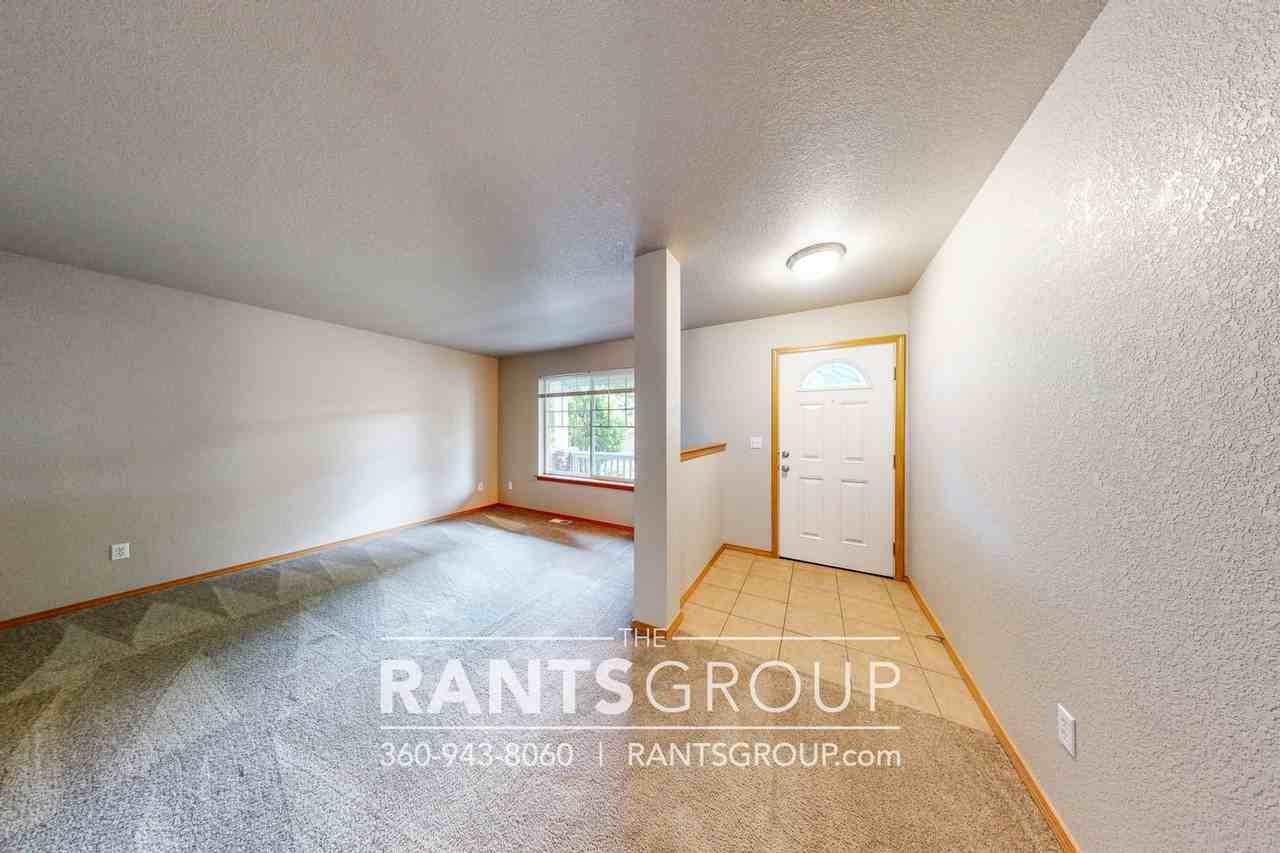 4612 Kapalea Way Se - Photo 7 of 38
