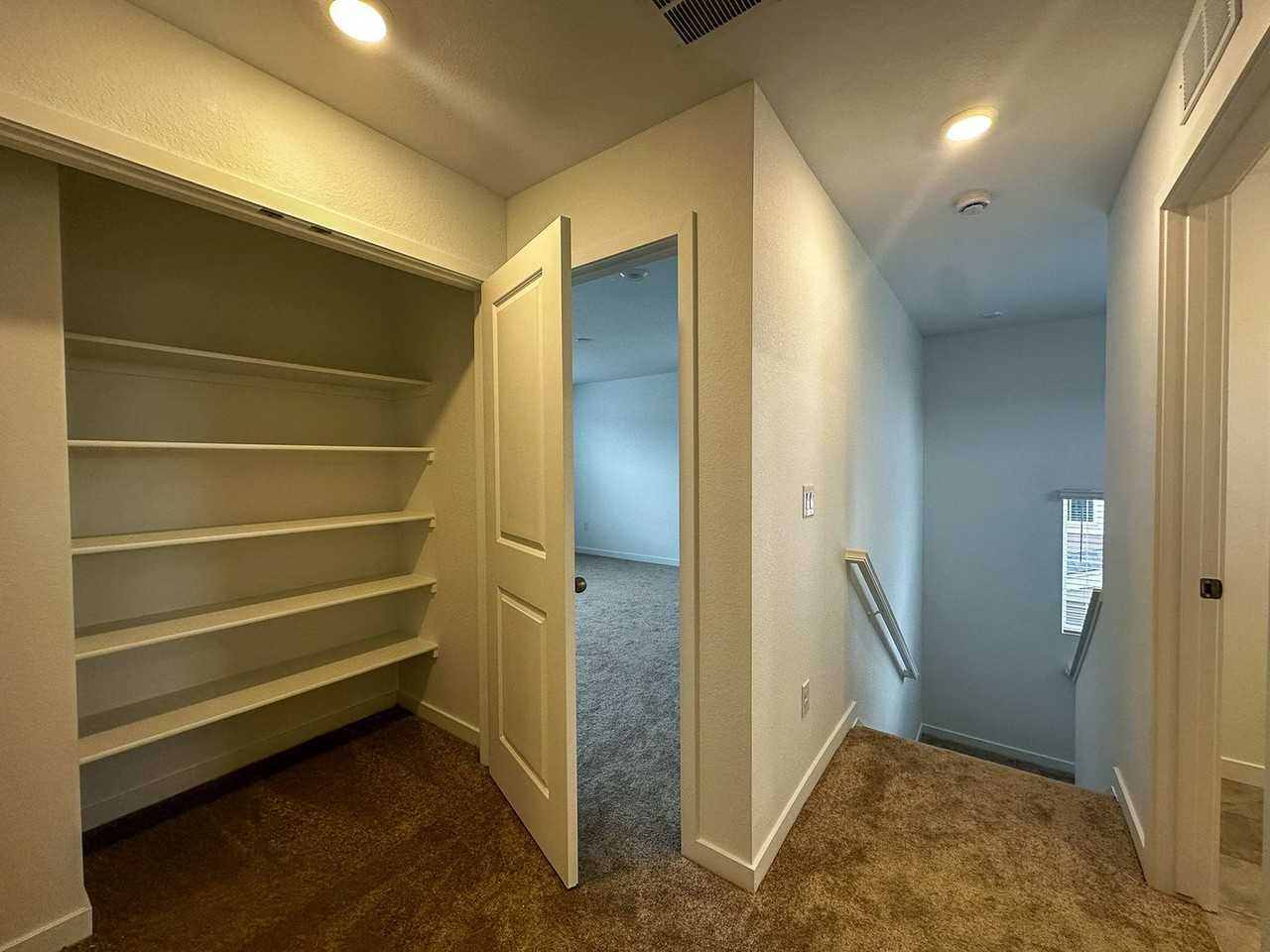 24736 E Evans Dr - Photo 7 of 17