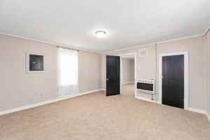 featured image of 1031 N Harris St