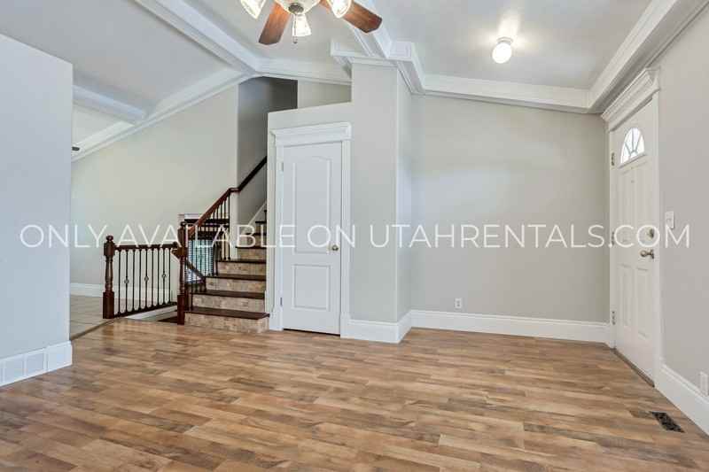 1437 E Murdock Dr - Photo 5 of 22