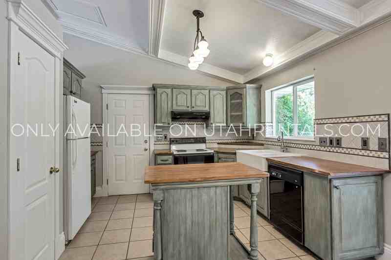 1437 E Murdock Dr - Photo 6 of 22
