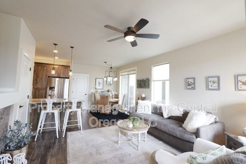 2860 Sw Yew Park Ln - Photo 2 of 28