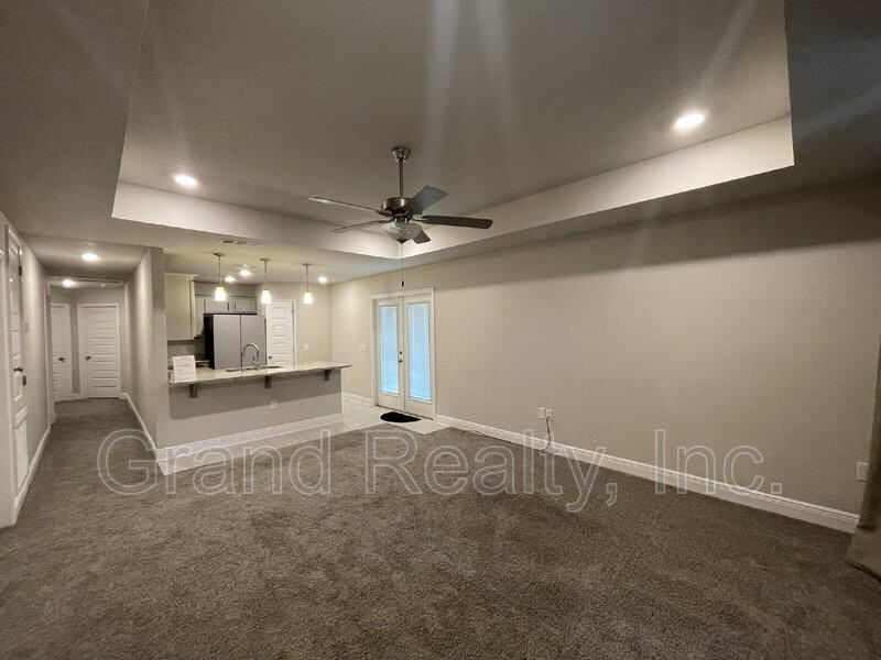 4293 Castille Ave - Photo 4 of 24