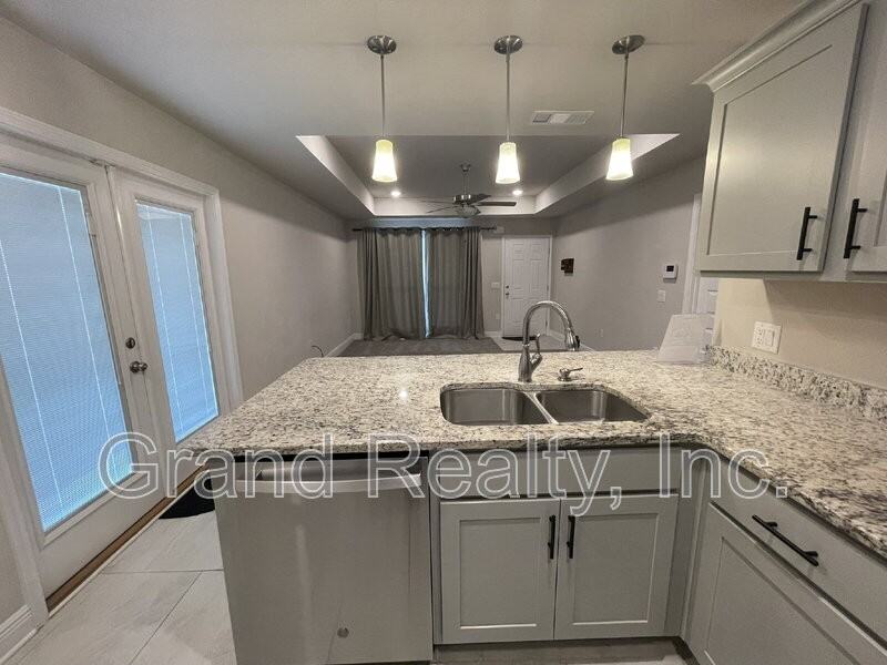 4293 Castille Ave - Photo 6 of 24