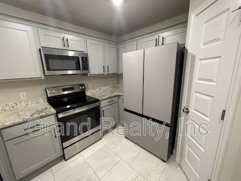 4293 Castille Ave - Photo 7 of 24