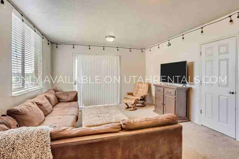 838 En #A2-1 - Photo 3 of 35