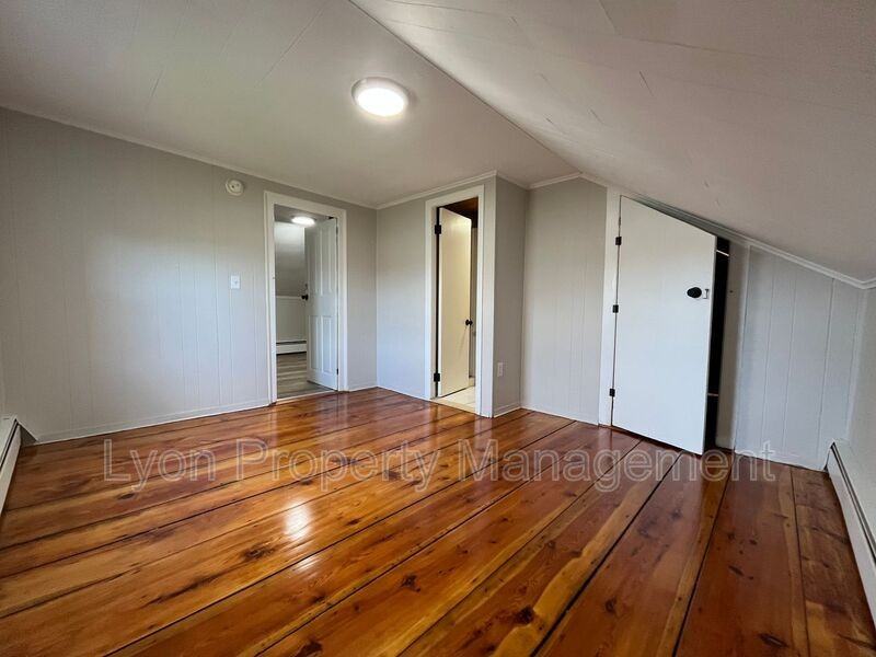 12 Oil Mill Ln #3rdFL3A - Photo 6 of 12